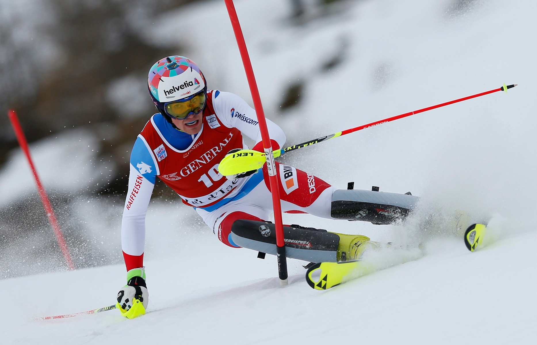 epa05067291 Daniel Yule of Switzerland clears a gate during the first run of the Men's Slalom race at the FIS Alpine Skiing World Cup in Val d'Isere, France, 13 December 2015.  EPA/GUILLAUME HORCAJUELO FRANCE ALPINE SKIING WORLD CUP