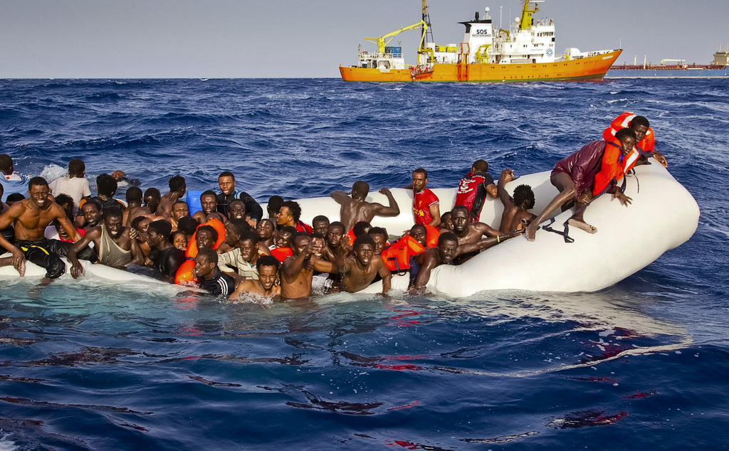 515 personnes ont été retrouvées sur une embarcation selon le porte-parole des gardes-côtes. (illustration)