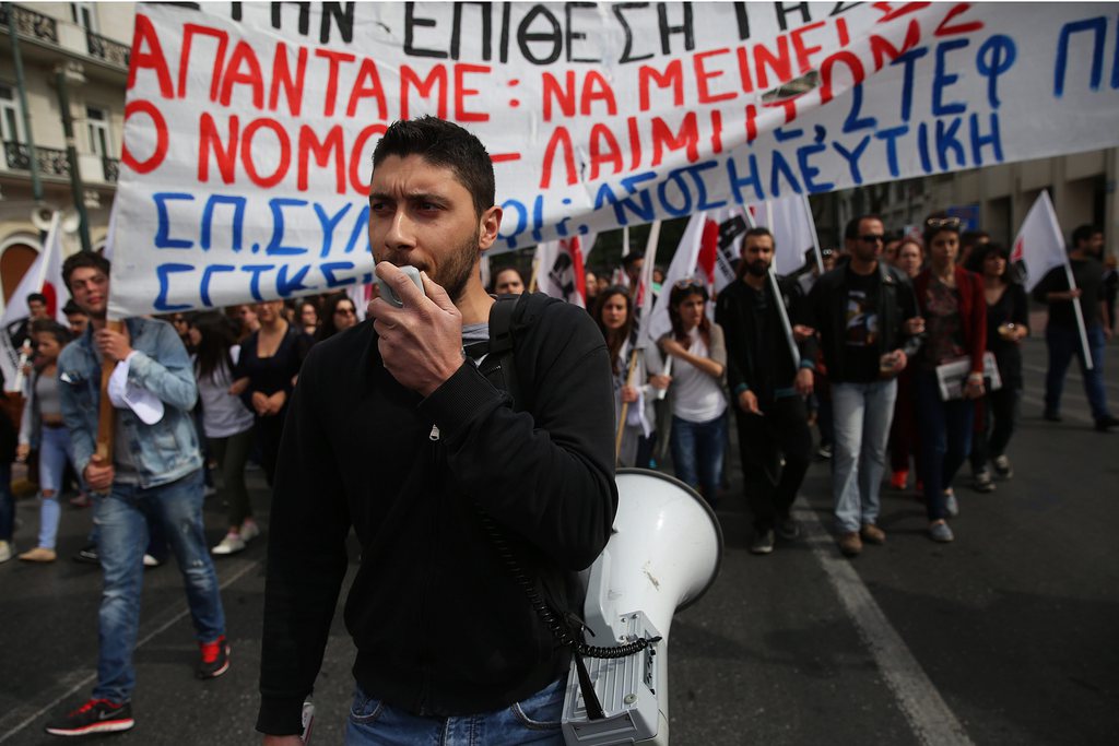 Quelque 7000 sympathisants du Front de lutte des travailleurs ont défilé à Athènes (photo) et 6000 à Thessalonique, deuxième ville du pays dans le nord.