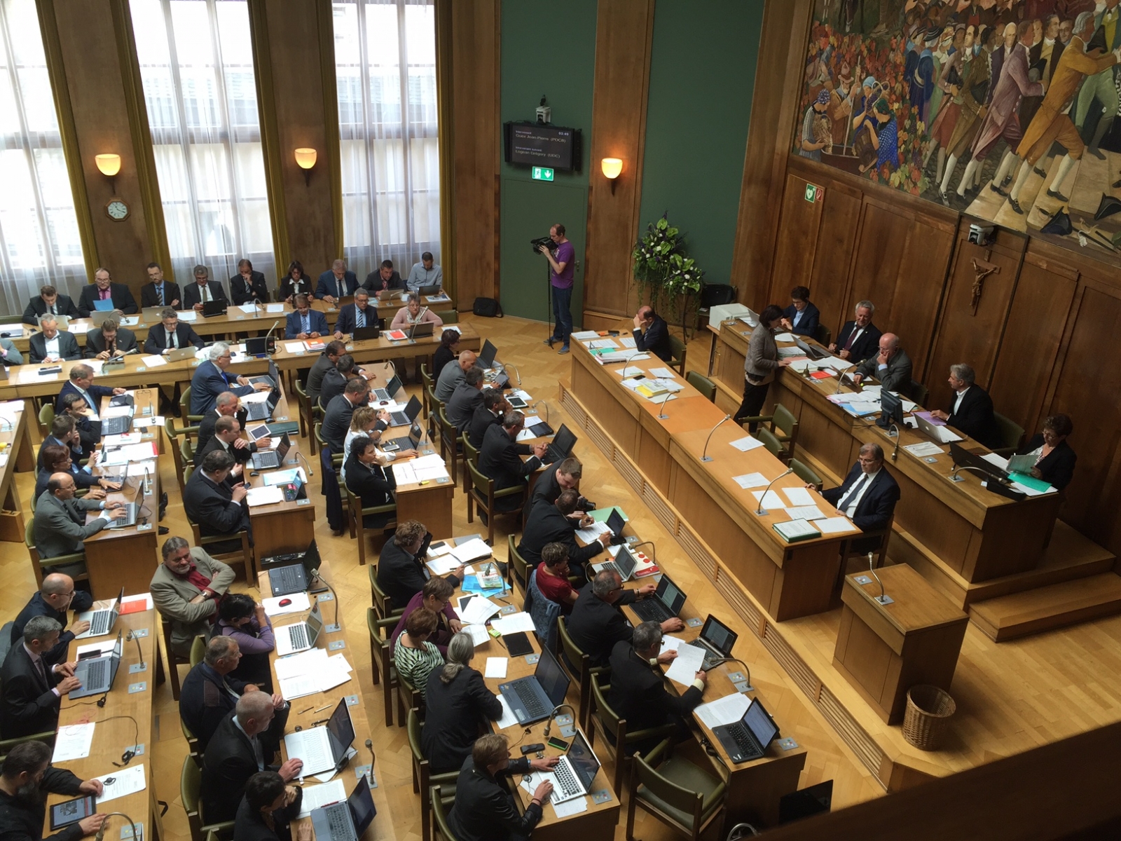 Le Grand Conseil a consacré une heure et demie à son débat d'entrée en matière sur les comptes 2015 de l'Etat du Valais.