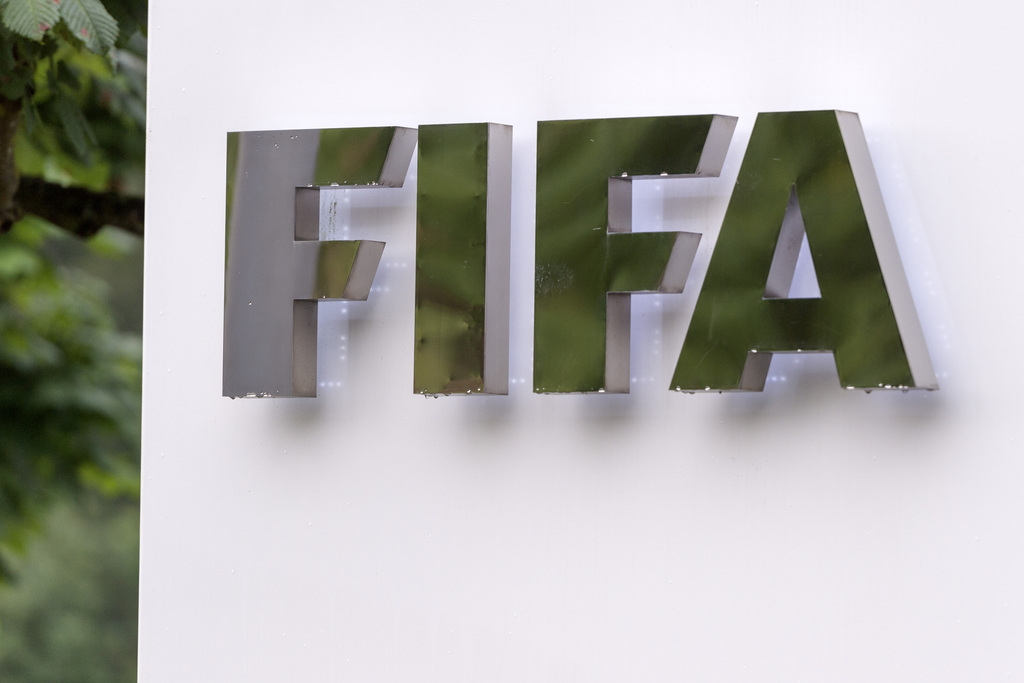 Des procédures disciplinaires avaient été ouvertes par la FIFA contre plusieurs fédérations à la suite d'actes discriminatoires ou antisportifs.