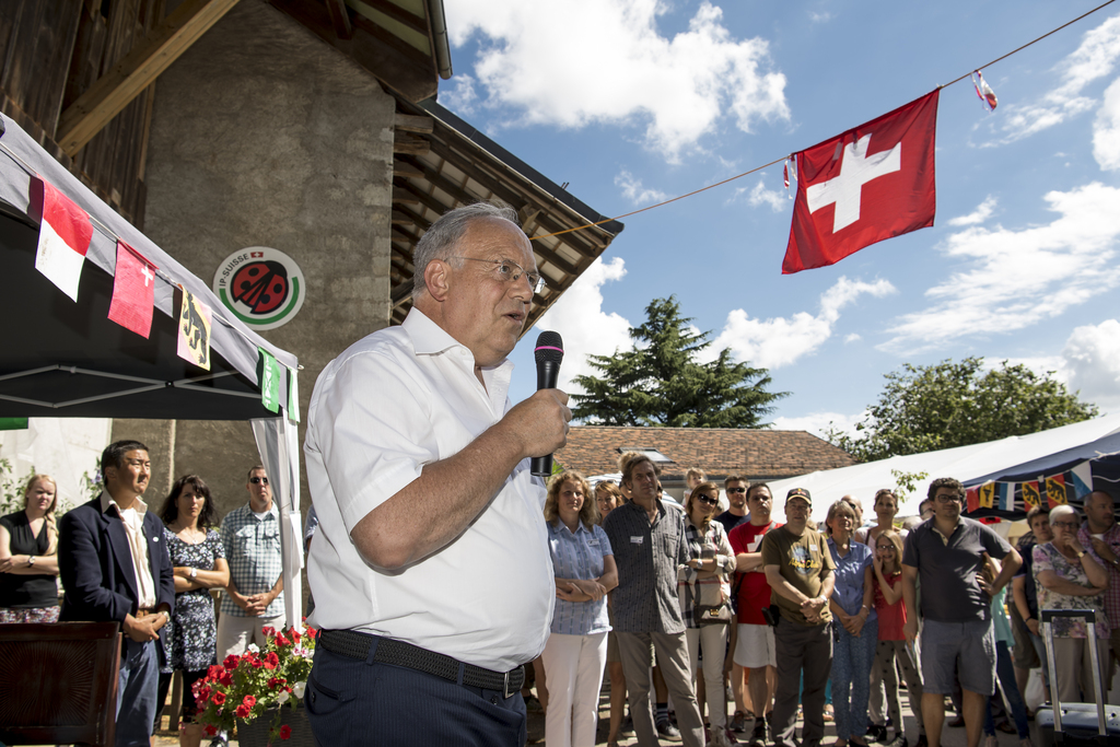 Johann Schneider-Ammann a encouragé les Suisses à "faire front commun pour défendre notre liberté et notre sécurité".