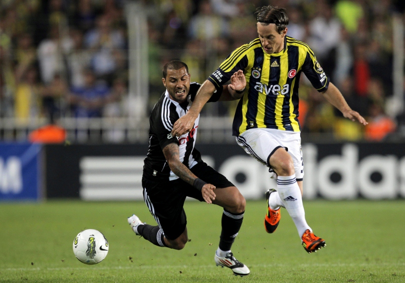 Reto Ziegler portera certainement toujours le maillot de Fenerbahçe la saison prochaine.
