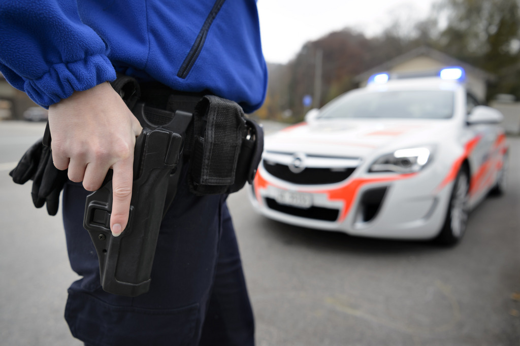 La police cantonale vaudoise a mené les arrestations avec le soutien de la police fédérale (Fedpol) et "en étroite" coordination avec le MPC.