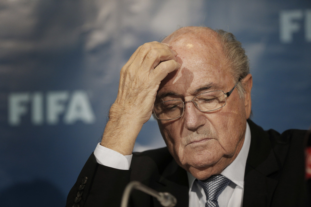 Sepp Blatter ne comprend pas pourquoi on lui interdirait d'aller voir un match de football.
