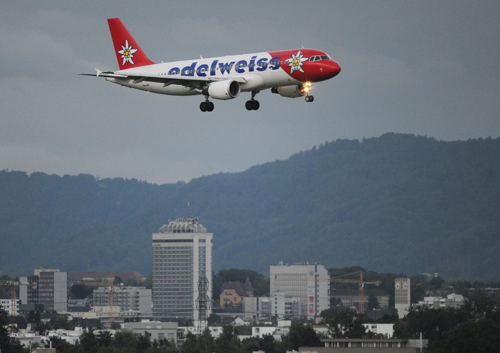 La compagnie suisse Edelweiss Air a décidé de supprimer ses vols en direction de Charm el-Cheikh jusqu'en mars 2017. 