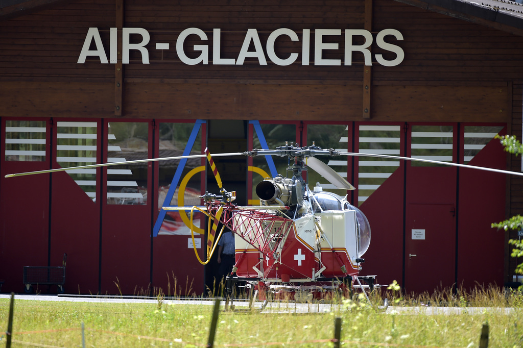 La victime a pu être localisée puis dégagée avec un hélicoptère d'Air Glaciers en dessous du point de départ. (illustration)