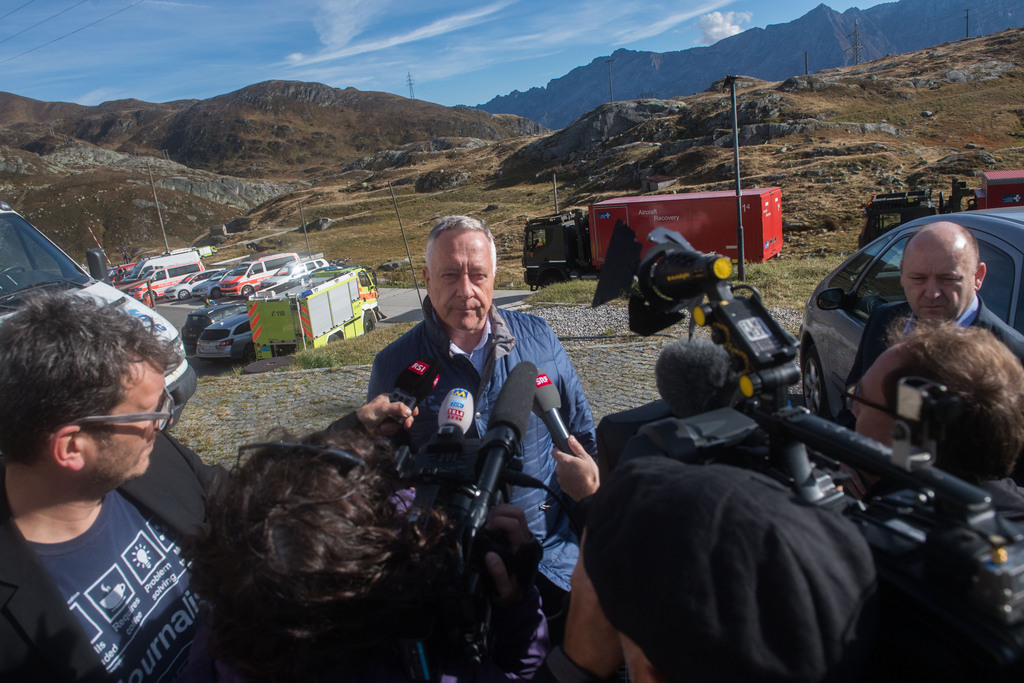 Le chef de l'armée André Blattmann a donné ces informations aux journalistes présents sur les lieux du crash où il est venu se recueillir.