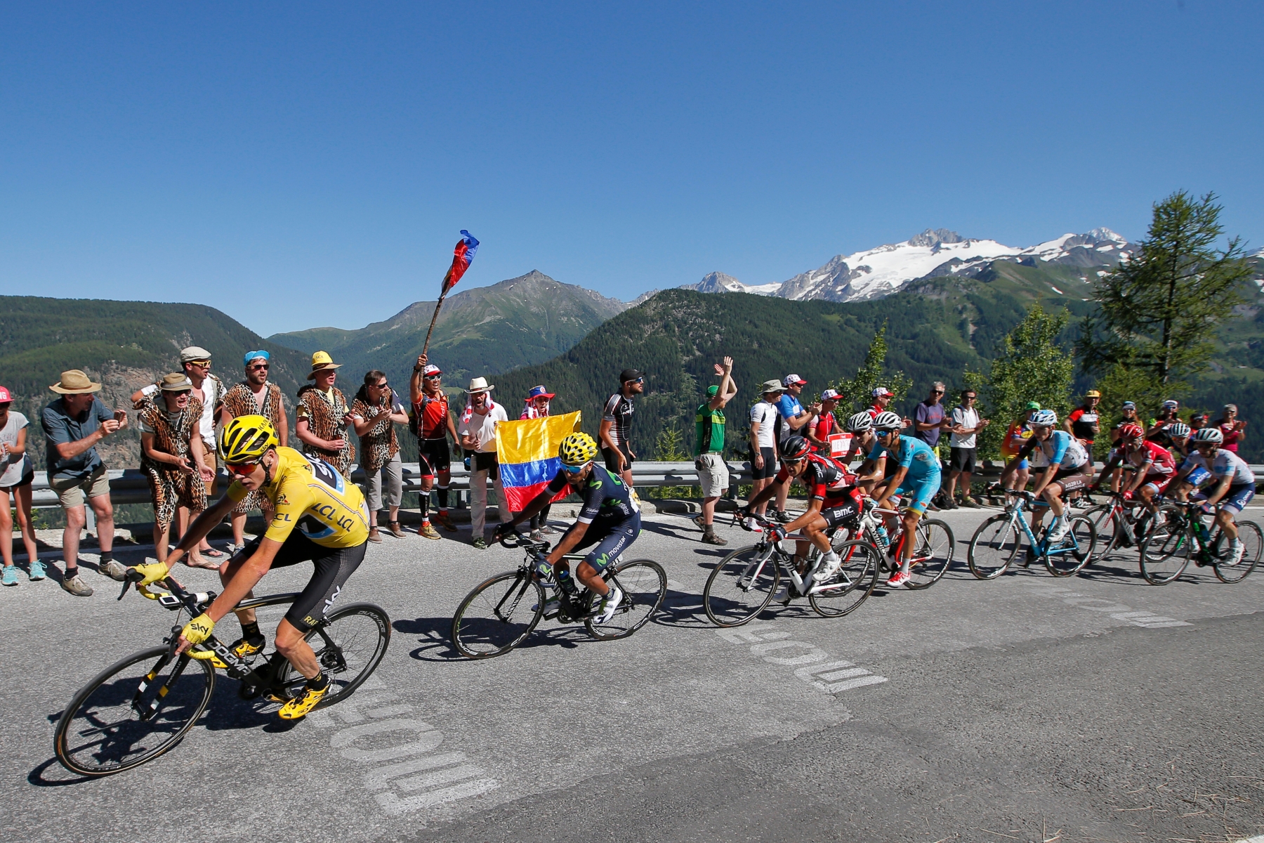Britain's Chris Froome, wearing the overall leader's yellow jersey, is followed by Colombia's Nairo Quintana, Australia's Richie Porte, Netherlands' Bauke Mollema and France's Romain Bardet, during the seventeenth stage of the Tour de France cycling race over 184.5 kilometers (114.3 miles) with start in Bern and finish in Finhaut-Emosson, Switzerland, Wednesday, July 20, 2016. (AP Photo/Christophe Ena)tour de france RAD TOUR DE FRANCE 2016