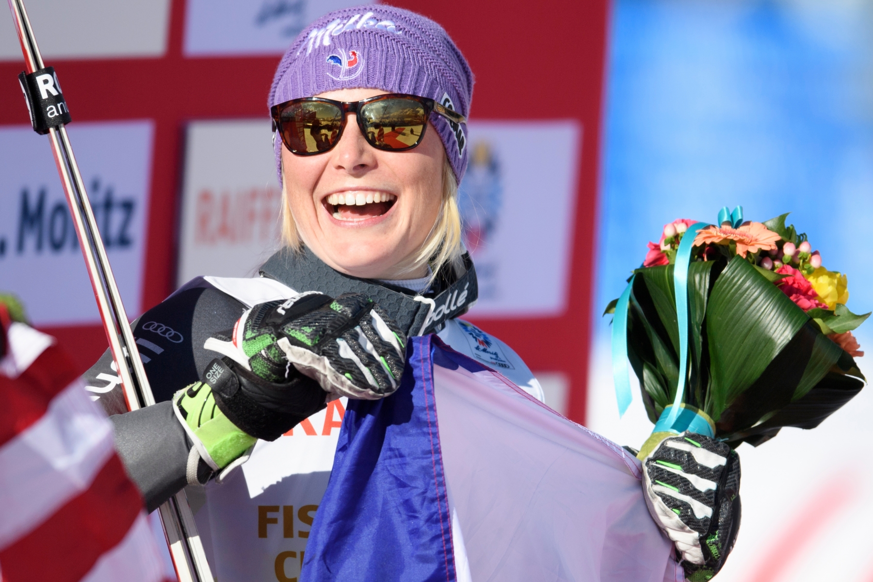 Gold medalist Tessa Worley of France reacts during the flower ceremony of the women‿s Giant Slalom at the 2017 FIS Alpine Skiing World Championships in St. Moritz, Switzerland, Thursday, February 16, 2017. (KEYSTONE/Gian Ehrenzeller) SWITZERLAND ALPINE SKIING WORLDS WOMEN GIANT SLALOM
