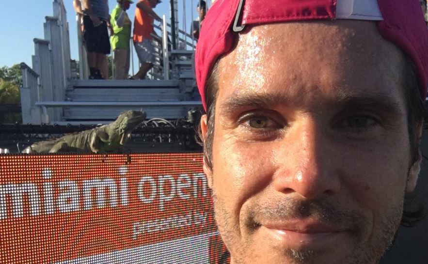 Le joueur de tennis allemand a profité pour faire un selfie avec son nouvel ami.