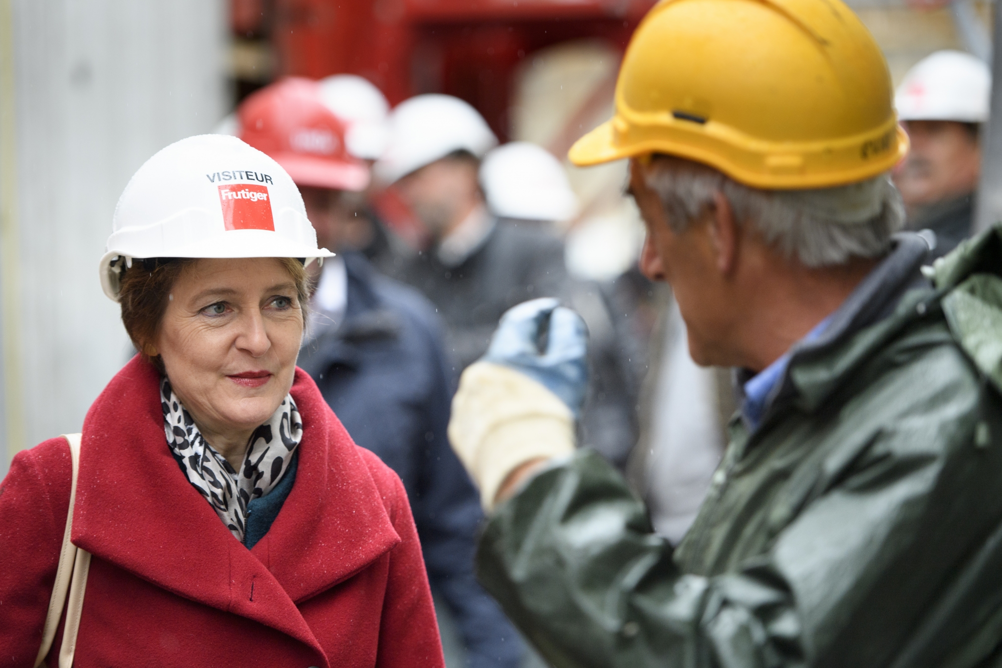 La Conseillère fédérale est venue en Valais pour rencontrer les ouvriers du chantiers du futur campus Energypolis à Sion.