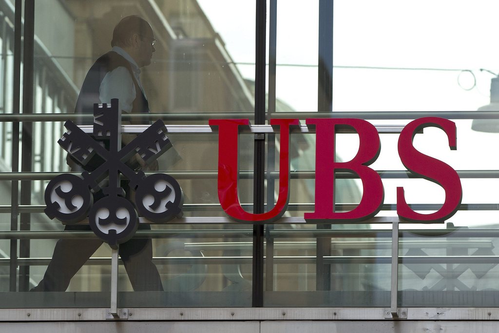 Suite à des soupçons de blanchiment d'argent, le Ministère public de la Confédération a ouvert une procédure pénale à l'encontre d'UBS. La grande banque est accusée d'avoir accepté plus de 90 millions de dollars (86,3 millions de francs) issus de corruption.