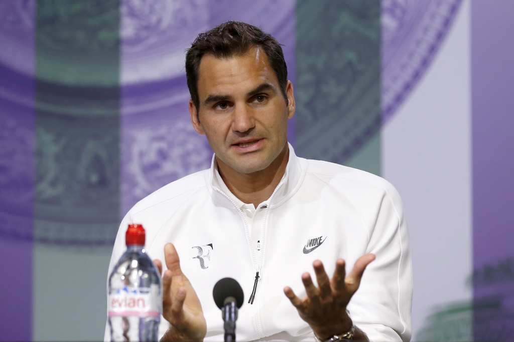 Roger Federer en conférence de presse après sa victoire contre Dusan Lajovic au deuxième tour des Internationaux de Grande-Bretagne. 