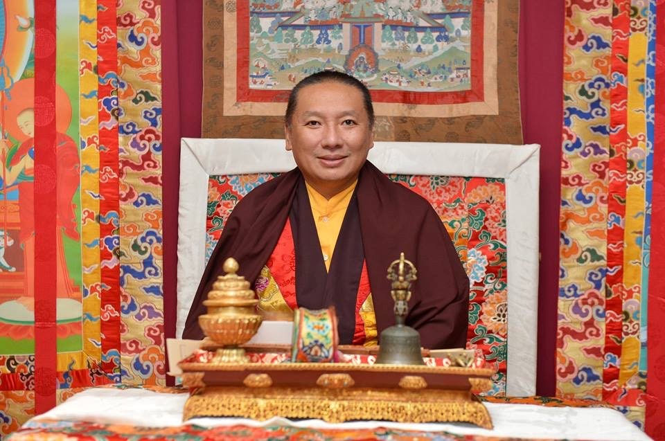 Son éminence Zurmang Gharwang Rinpoche donnera une conférence publique ce dimanche 13 août à Martigny.