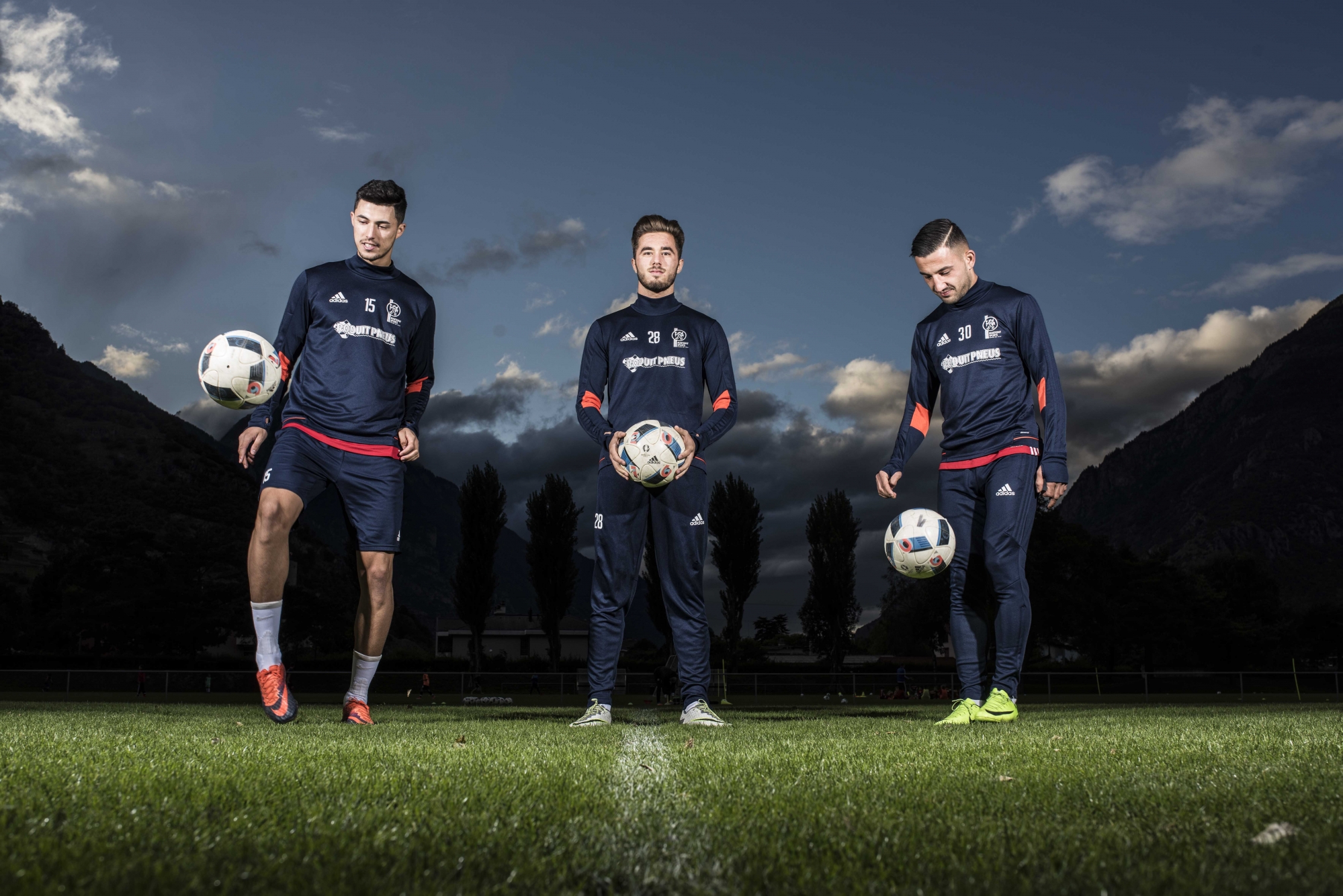 Miguel de Sousa, Arianit Cakaj et Guillaume Cotter sont les trois nouvelles recrues du Martigny-Sports du FC Conthey.