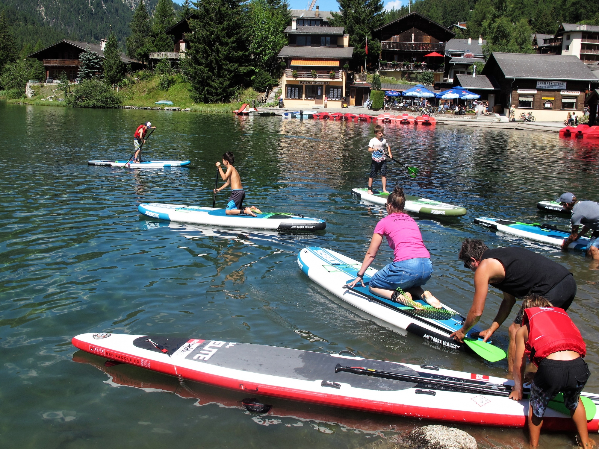 Activité comprise dans le PASS Saint-Bernard, le paddle sur le lac de Champex a littéralement cartonné durant l'été 2017.