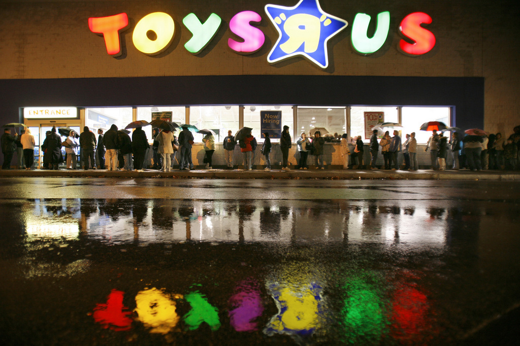 La filiale britannique de Toys "R" Us prévoit de fermer "au moins 26 magasins à partir du printemps, sur les quelque 105 dont elle dispose au Royaume-Uni.