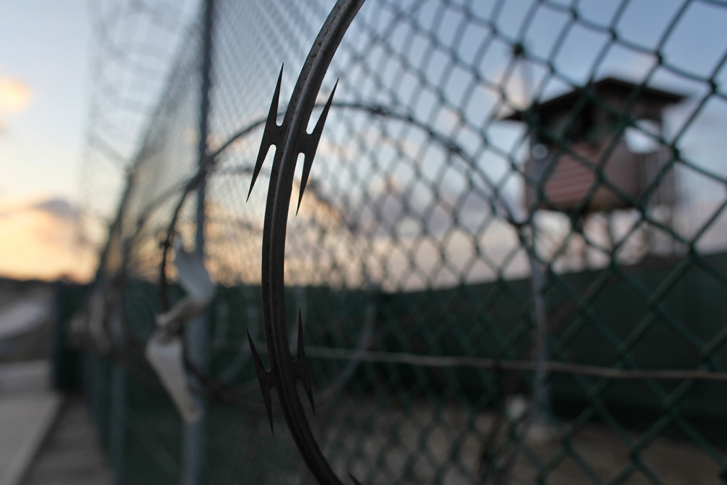 Onze détenus de la prison de Guantanamo ont porté plainte contre Donald Trump.