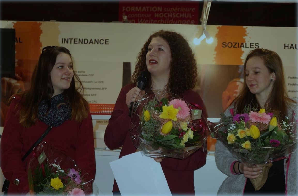 Sandrine Williner (2e), Amélia Brossy (1ère) et Hélène Mettaz (3e) du championnat valaisan d'assistant en soins et santé communautaire.