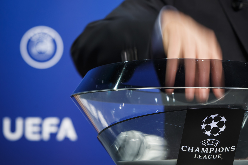 UEFA Competitions Director Giorgio Marchetti draws teams during  the draw of the third qualifying round of the UEFA Champions League 2017/18 at the UEFA Headquarters, in Nyon, Switzerland, Friday, July 14, 2017. (KEYSTONE/Valentin Flauraud)