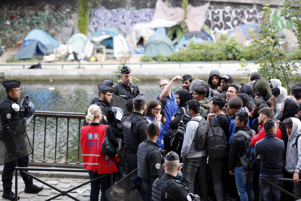 Il s'agit de la 35e évacuation organisée à Paris depuis la constitution des premiers campements en juin 2015.
