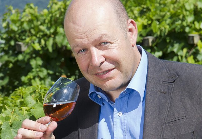 Président des encaveurs valaisans, Claude Crittin se montre plus mesuré que les dirigeants de l'Association suisse des vignerons-encaveurs indépendants.
