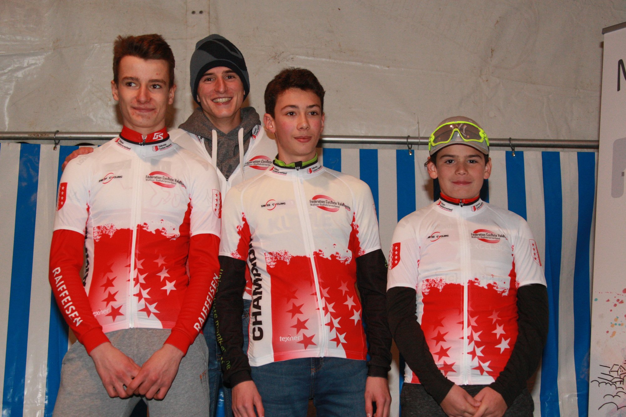Les quatre champions valaisans: Thibault Rossier (junior), Gilles Mottiez (U23), Melvin Schmid (cadet) et Roméo Silian (écolier).