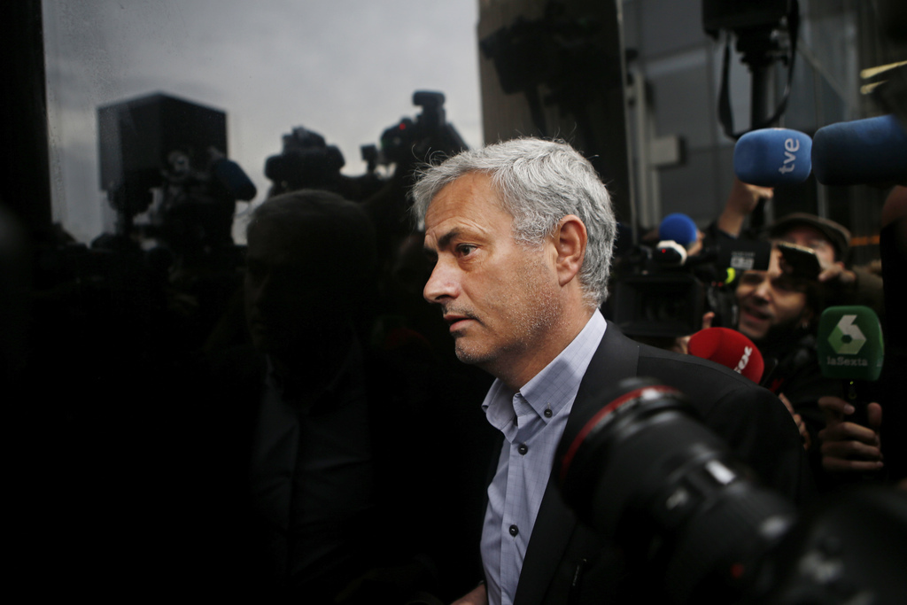 Jose Mourinho est parvenu à faire commuer sa peine de prison en amende. Au total, entre pénalités et remboursement, il devra payer 6 millions de francs.