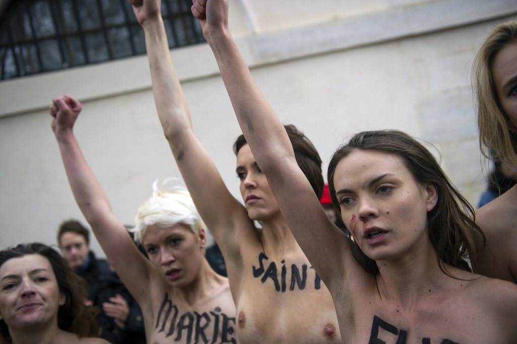 Les Femen sont connues depuis 2010 pour leurs actions "topless" en Russie, en Ukraine ou encore à Londres.