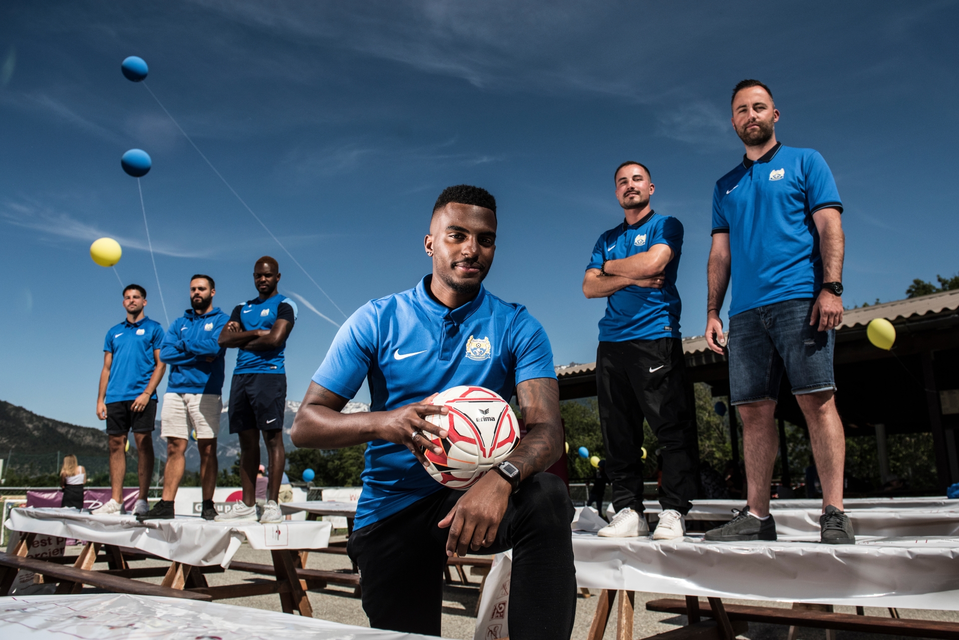 Florian Coppex, David Pralong, Emanuel Martins, Julio Martins, Sven Thierrin et Thomas Mabillard viennent de vivre trois promotions en quatre saison avec le FC Grimisuat.