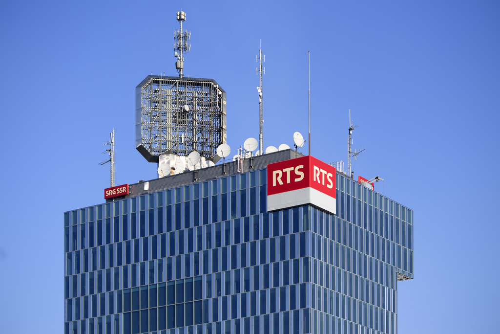 Le National ne veut pas que la RTS déserte la tour de Genève (archives).