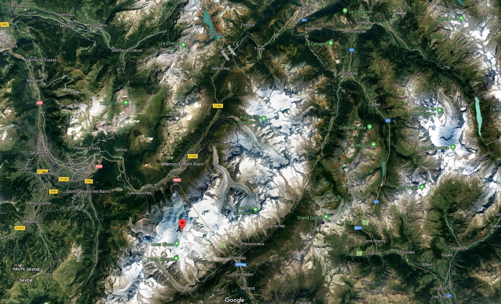 Le Mont Maudit se situe dans le massif du Mont-Blanc.