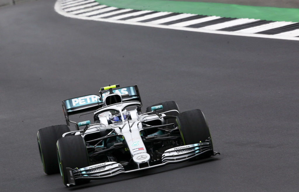 Valtteri Bottas en action sur le circuit du Grand Prix de Grande-Bretagne de Formule 1.