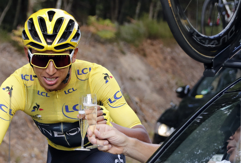 Il est le premier Colombien à remporter le Tour de France.