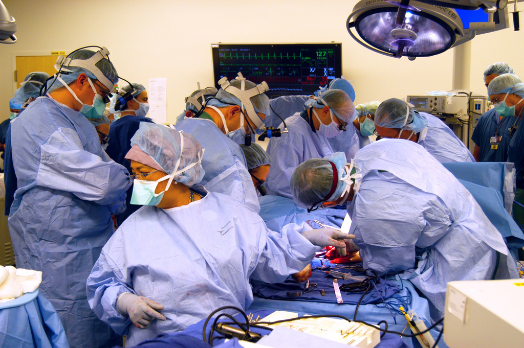 Les hôpitaux et cliniques américaines effectuent pour quelque 400 milliards de dollars d'interventions chirurgicales chaque année