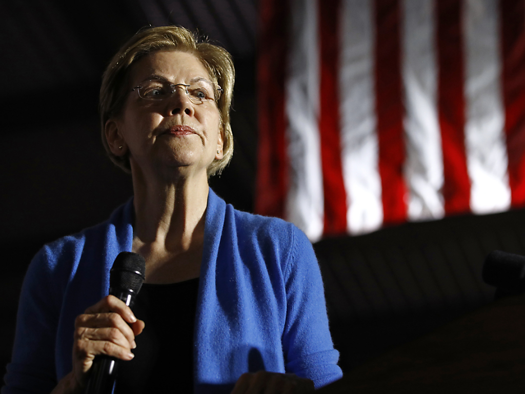 La sénatrice Elizabeth Warren a décidé d'abandonner la course à l'investiture démocrate pour la présidentielle américaine, rapportent les médias (archives).
