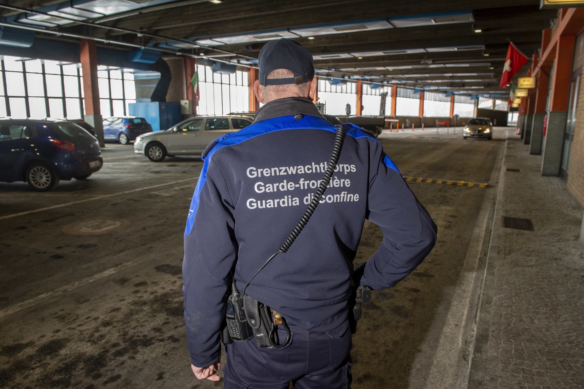 A l'entrée du tunnel, côté italien, seules quelques dizaines de véhicules se sont présentés et ont été contrôlés par l'Administration fédérale des douanes durant la journée de mardi.