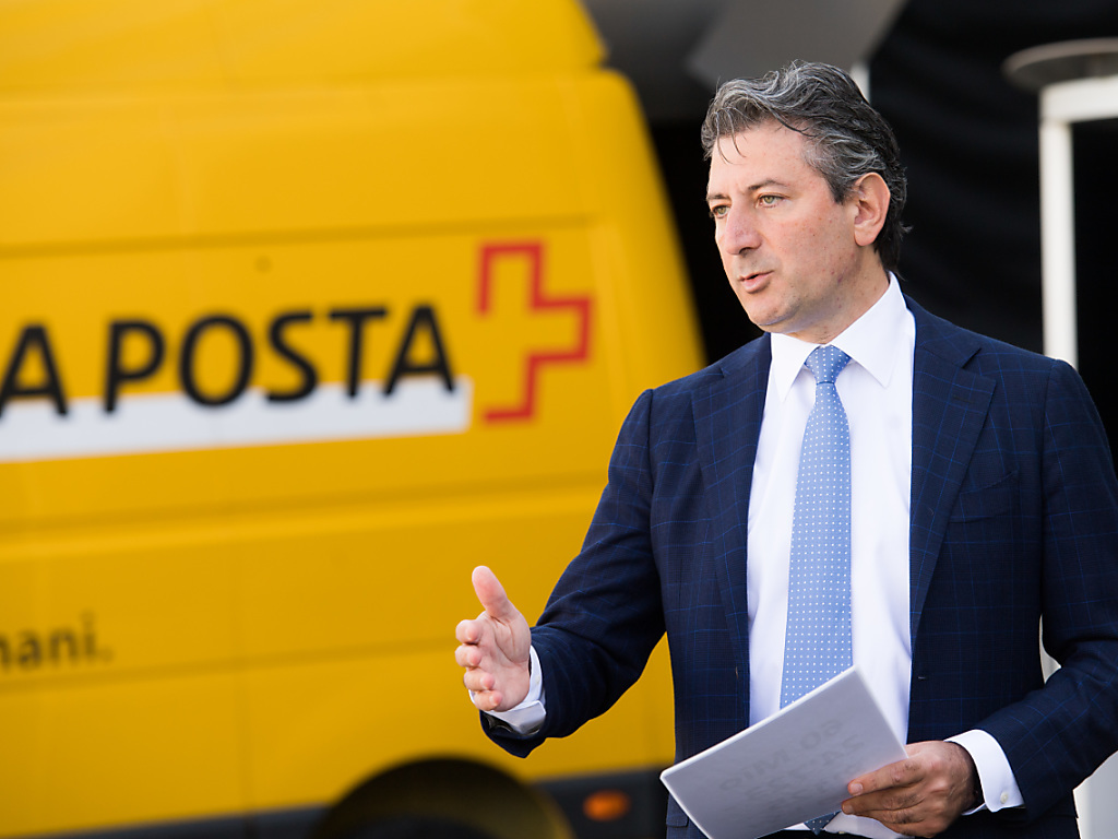 Roberto Cirillo, directeur général de La Poste, a présenté la nouvelle stratégie de développement du géant jaune, nommée "La Poste de demain" jeudi à Berne (archives).
