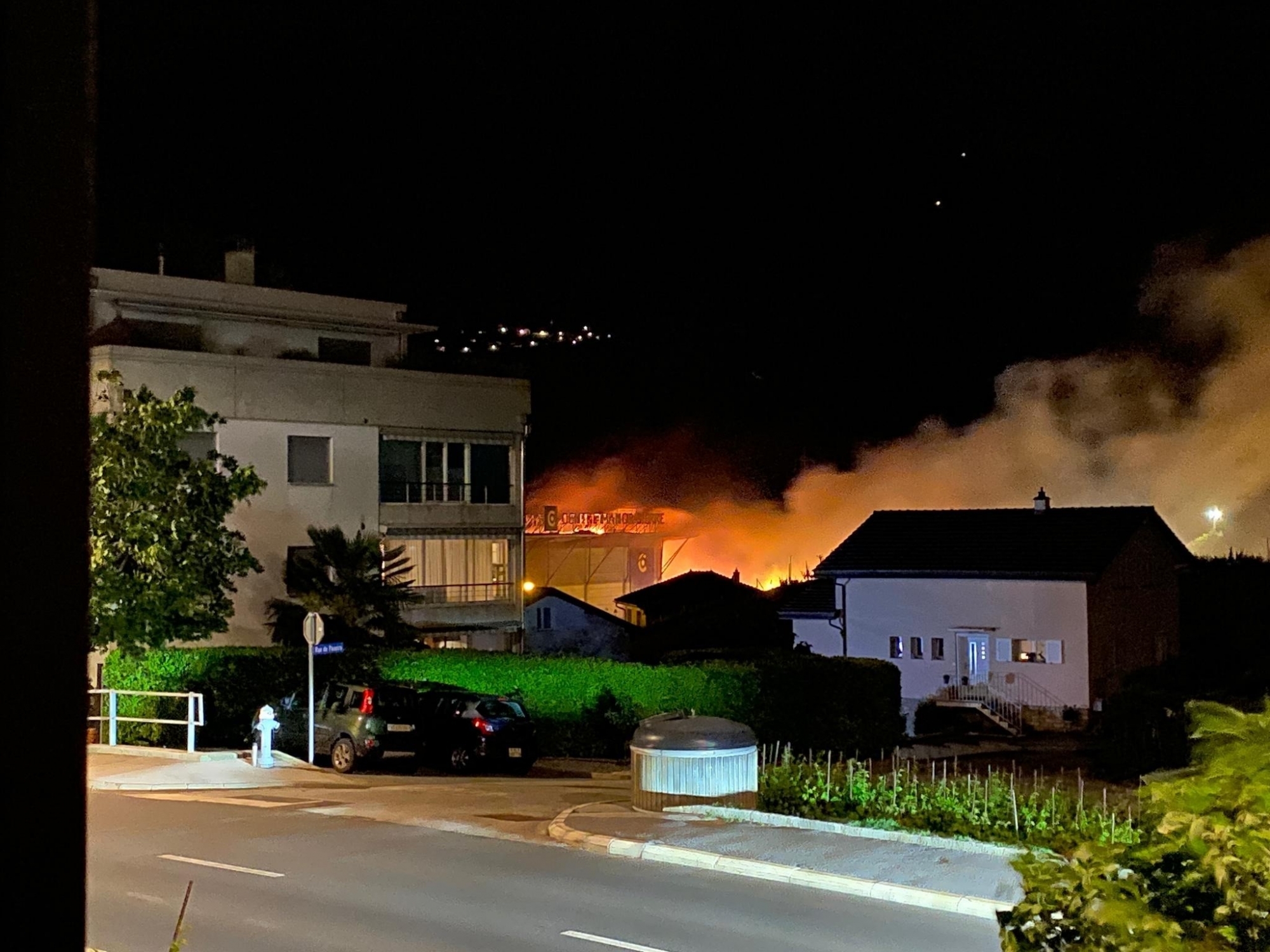 L'incendie sur le centre Manor de Sierre.