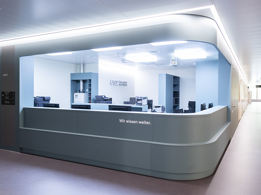 Suite aux récentes affaires qui l'ont secoué, l'Hôpital universitaire de Zurich (USZ) va créer une structure externe pour les lanceurs d'alertes.